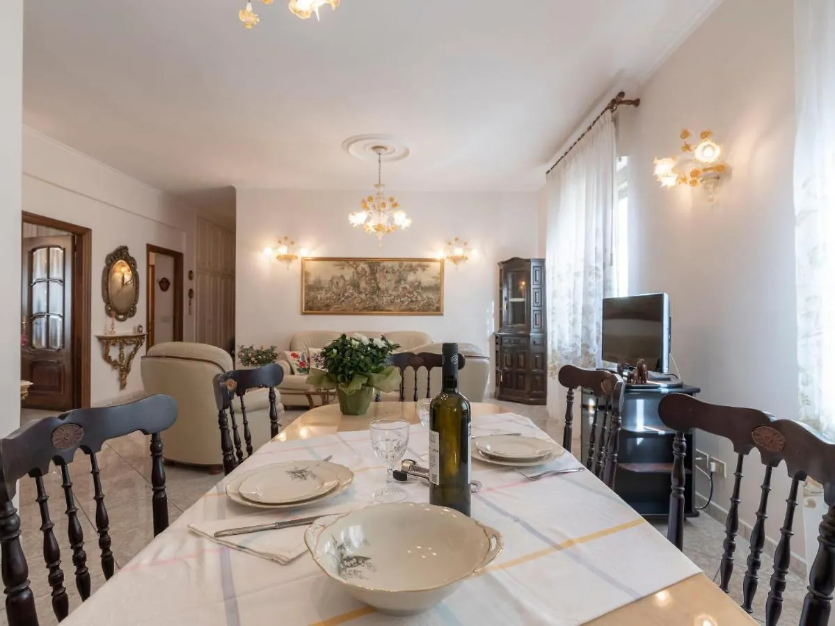 Apartment Casa Giuliana By Interhome Imperia 0*,